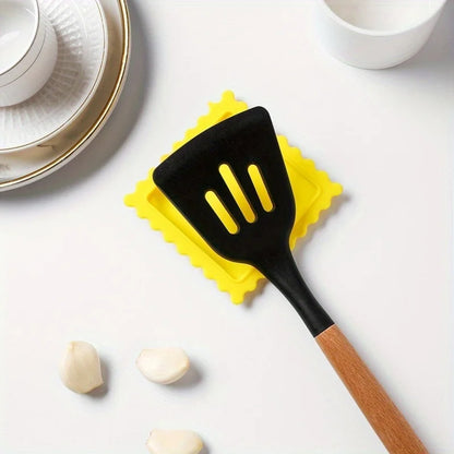 Cartoon Biscuit-Shaped Spoon Rest